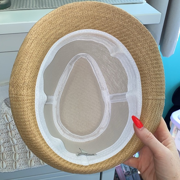 Beach fedora Charlotte Russe - Picture 4 of 5
